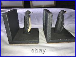 RARE Vintage 2/Pair CAST IRON Metal 3D EMPEROR PENGUIN Black/White BOOKENDS 3½T