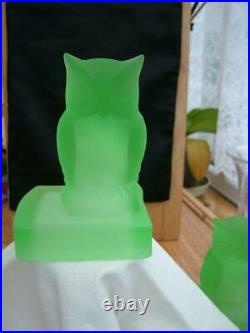 Rare Pair of Bagley Art Deco Uranium/Green Frosted Glass Owl Bookends