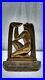 Vintage-1929-Rare-Cast-Iron-The-Well-Of-Wisdom-Art-Deco-Bookend-01-actd